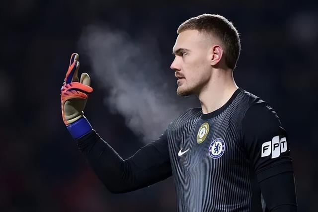 kaiyun-不走运！蓝军二门欧冠半场伤退 新帅本欲重点培养他